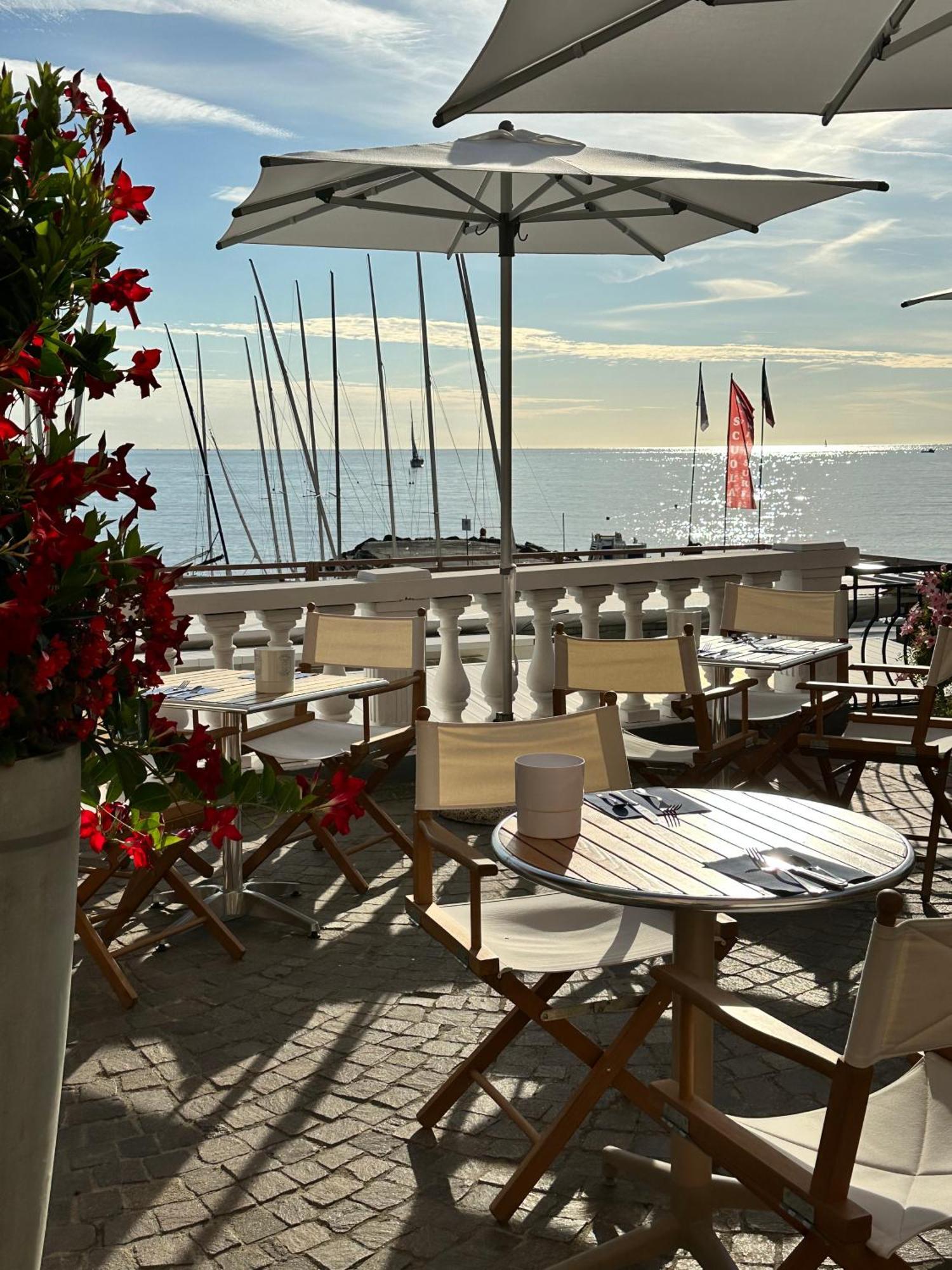 Hotel Golfo E Palme Diano Marina Exterior photo